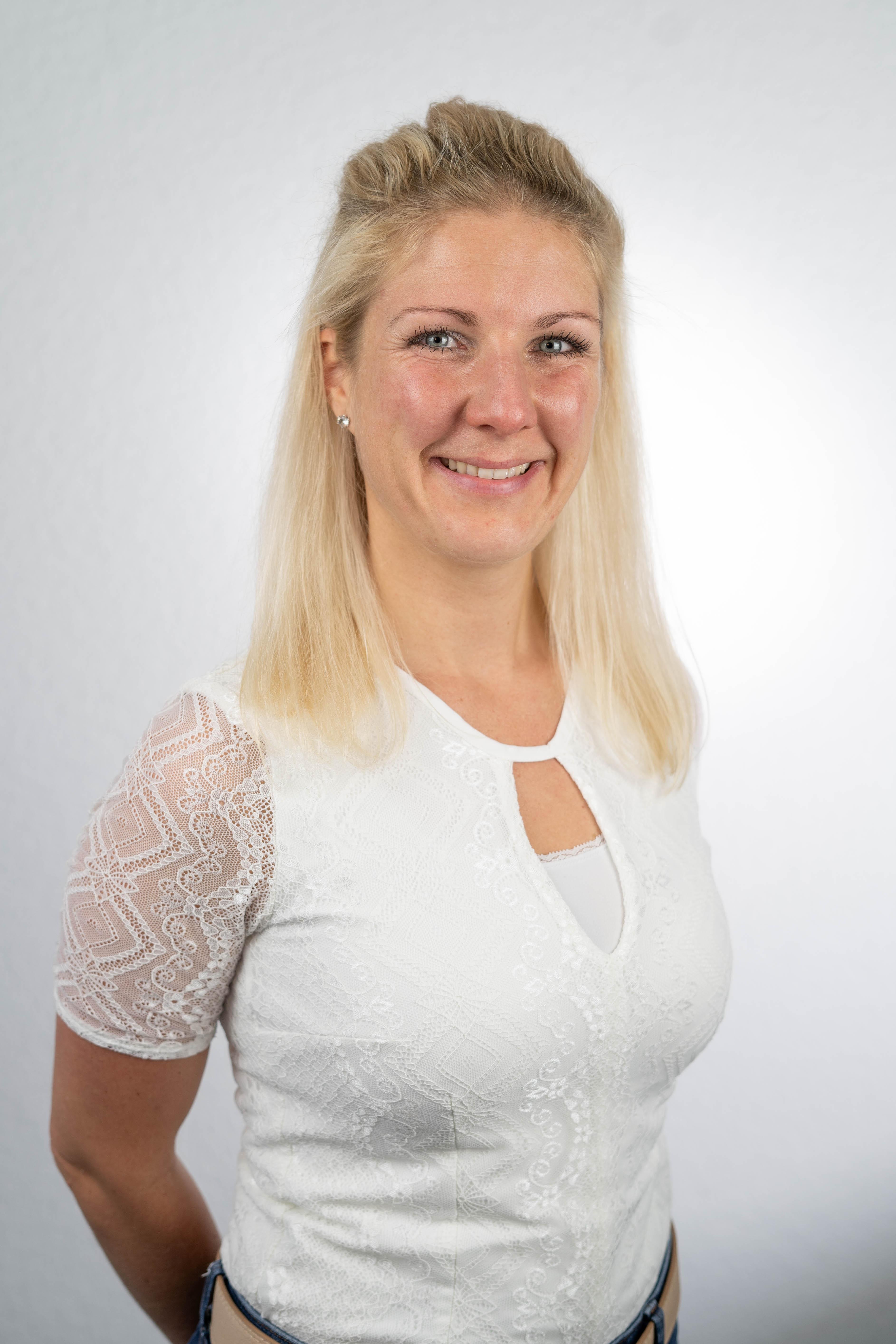 Porträt eines Mitarbeiters von SmartDog im Arbeitshemd Porträt eines Mitarbeiters von SmartDog im Arbeitshemd